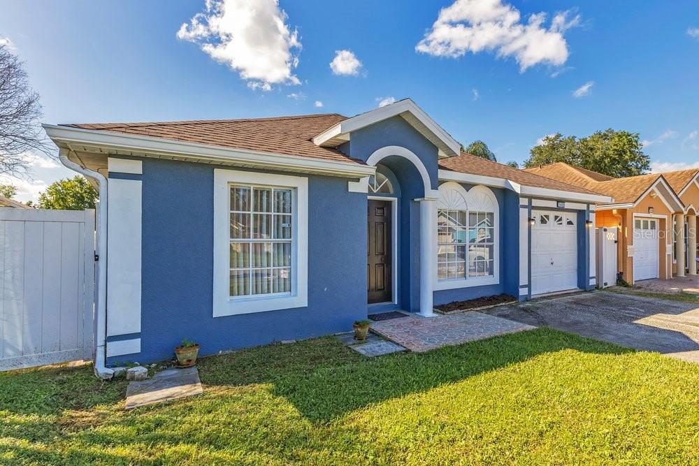 7422 HOLLOW RIDGE CIRCLE