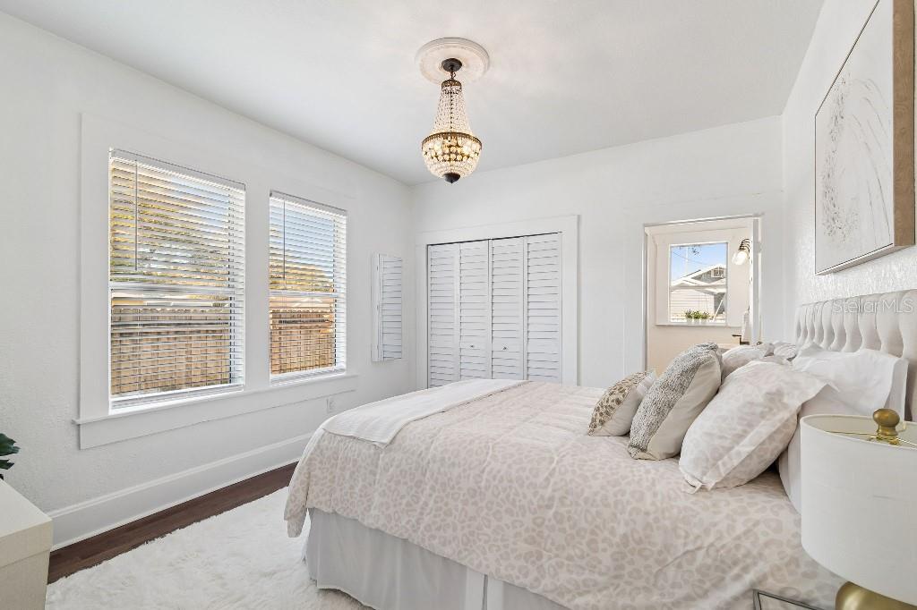 MEADOWBROOK - Residential