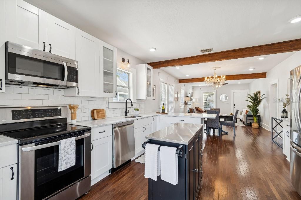 MEADOWBROOK - Residential