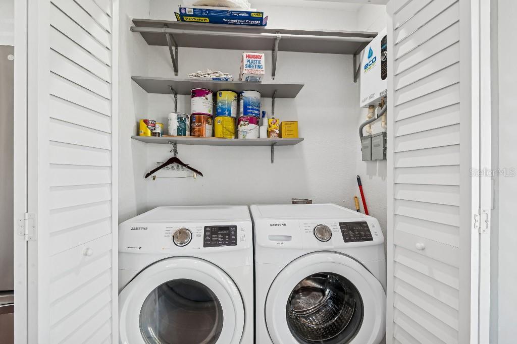 MEADOWBROOK - Residential