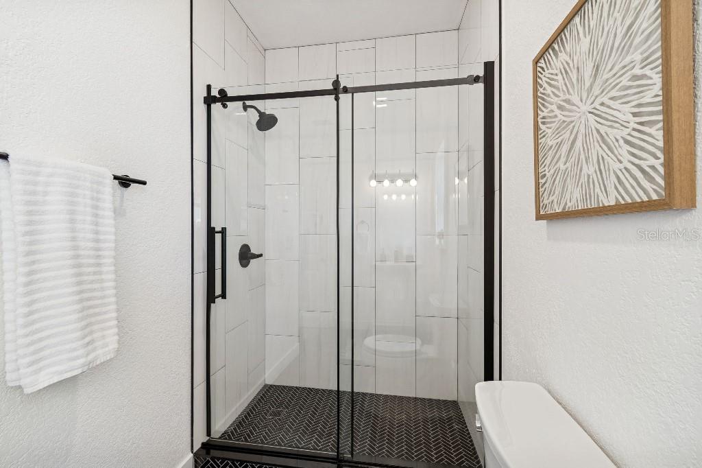 MEADOWBROOK - Residential