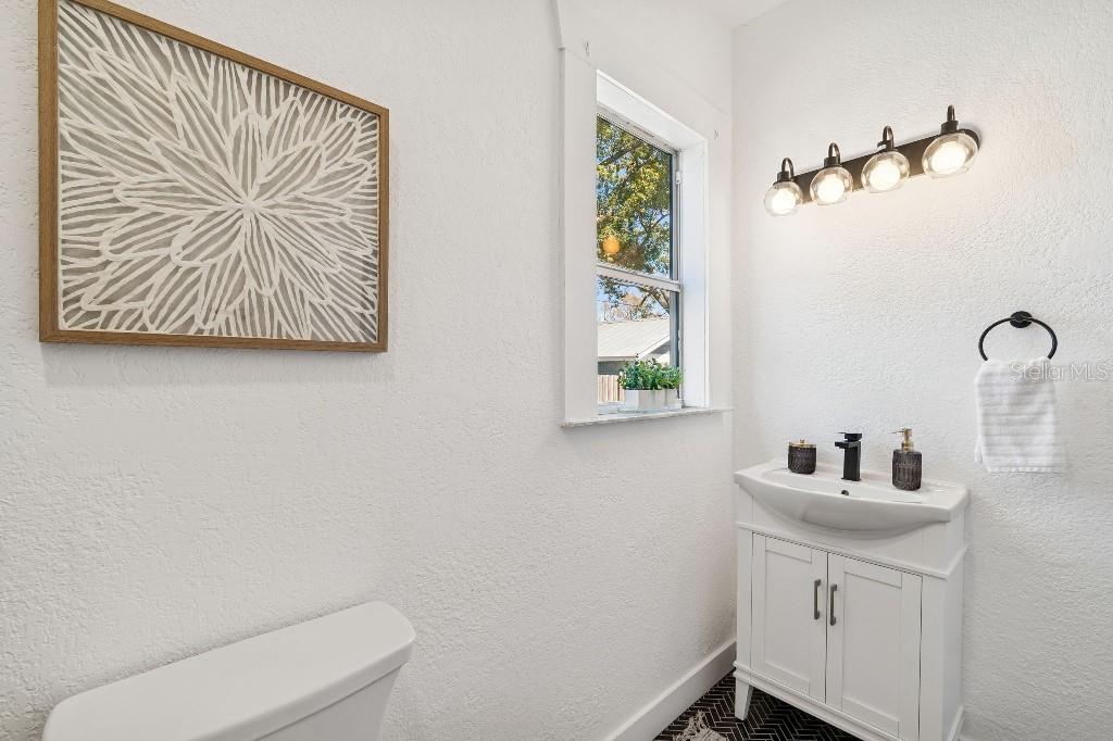 MEADOWBROOK - Residential