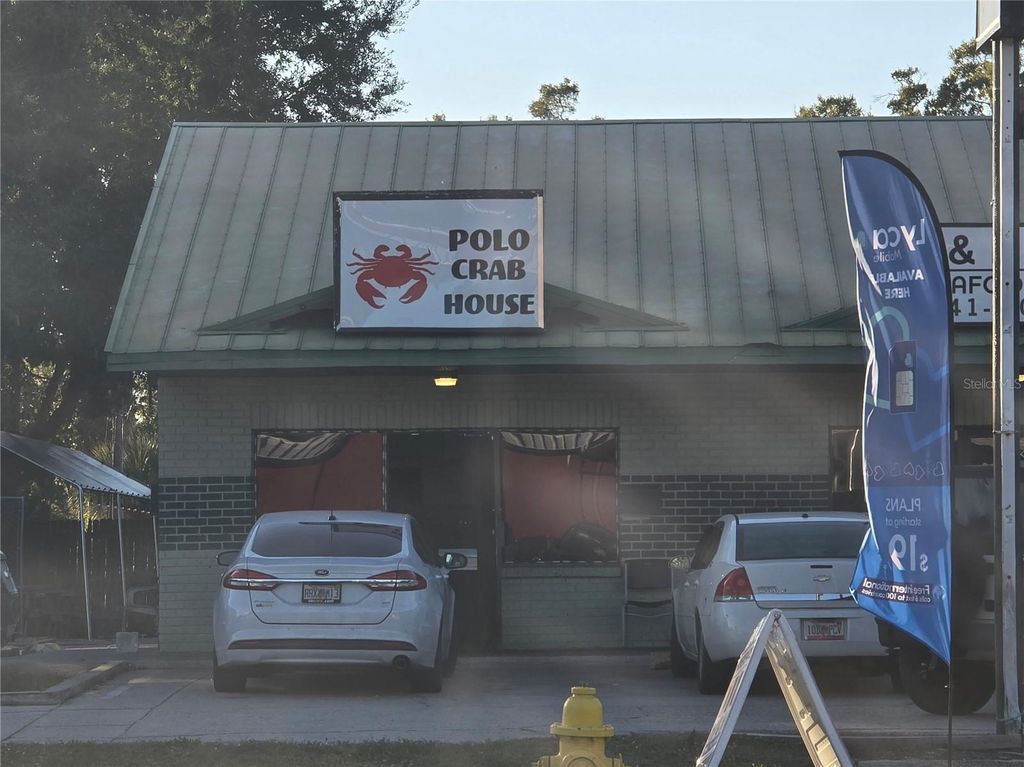 Photo of 3020 15th Street E, Bradenton, FL 34208 (MLS # TB8456834)