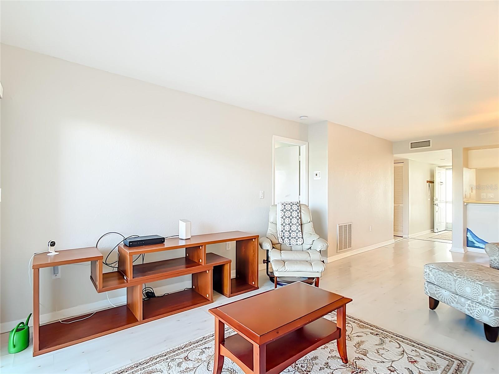 404 CERROMAR CIRCLE N 115