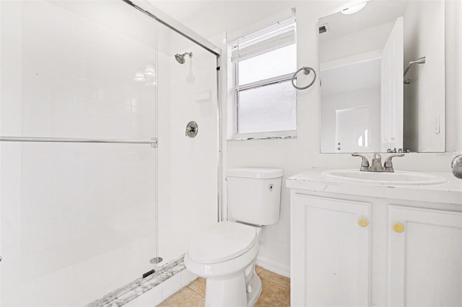 FAIRWAYS LAKE ESTATES - Residential