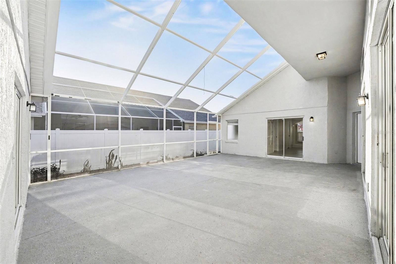 FAIRWAYS LAKE ESTATES - Residential