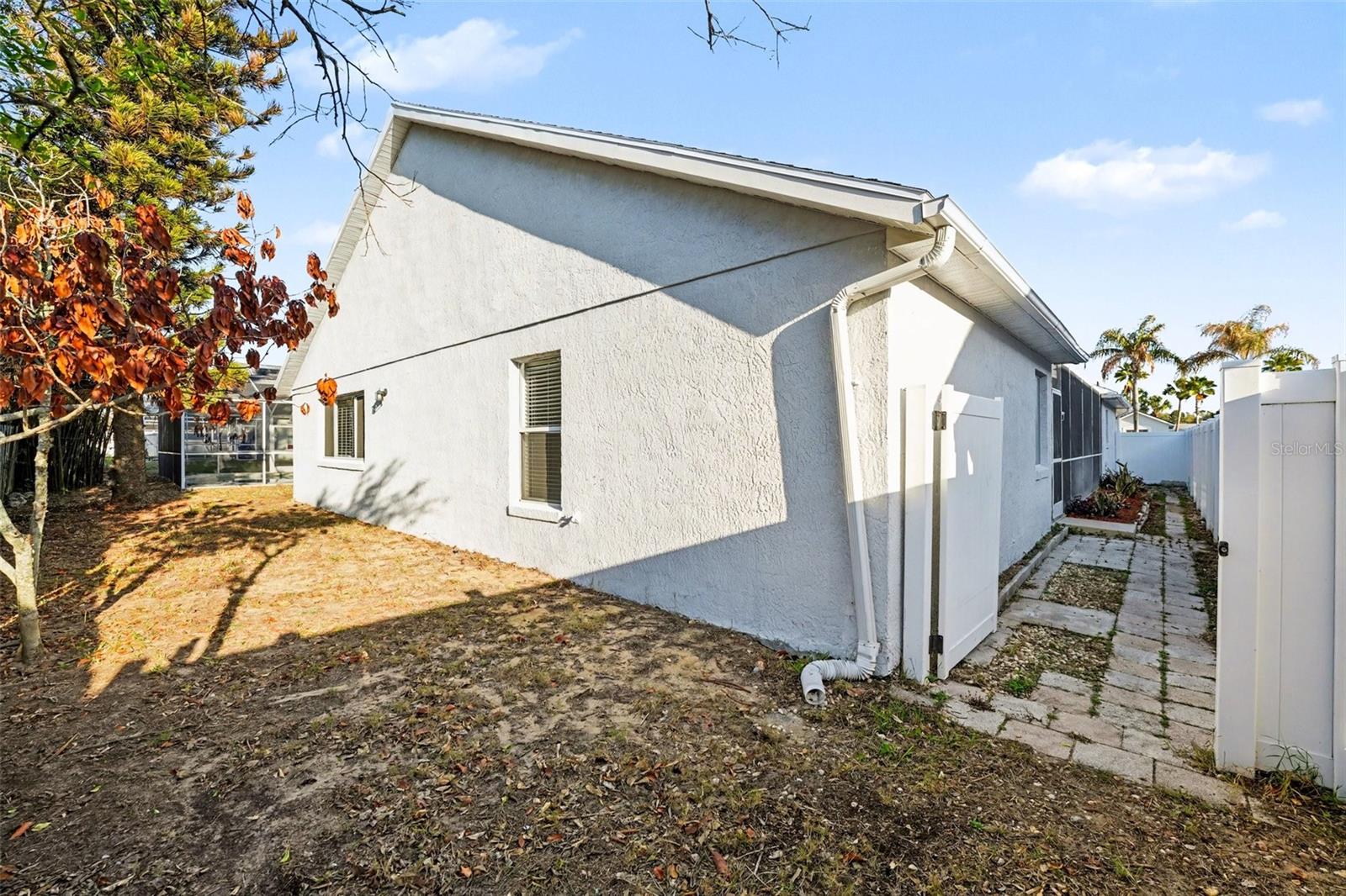 FAIRWAYS LAKE ESTATES - Residential