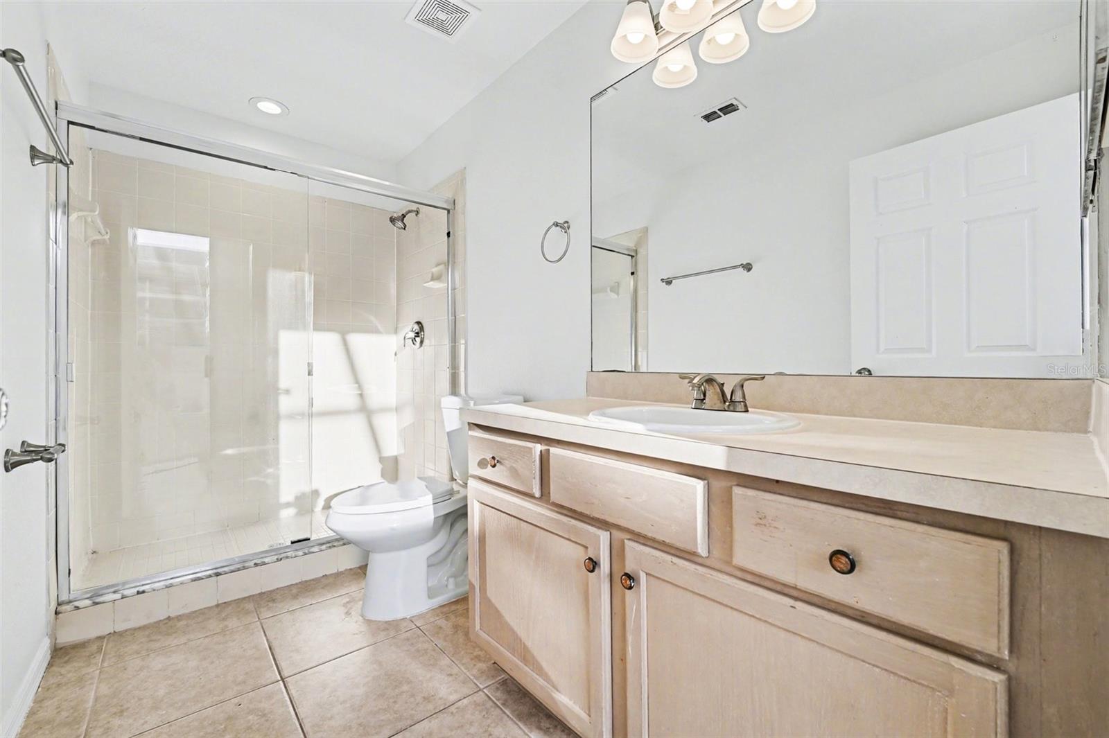 FAIRWAYS LAKE ESTATES - Residential