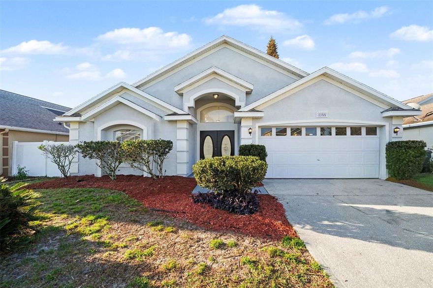 Three-bedroom, three-bathroom home in the desirable community of Fairway Lakes Estates.

The primary living room shines with vaulted ceilings, making the main living space feel expansive and offering views of the large screened-in back porch. The primary suite also features vaulted ceilings, private access to the screened-in porch, a walk-in closet, and an attached ensuite bathroom complete with dual sinks, a garden tub, and a separate standing shower.

Community amenities are extensive, including a golf course, boat ramp, fishing dock, pool, tennis and basketball courts, barbecue area, and playground. This location is incredibly convenient—situated only 15 minutes away from Disney and within 2 miles of Publix, Aldi, Lowe's, Walmart, Orlando Health Hospital, and various restaurants.

Schedule your private showing today!