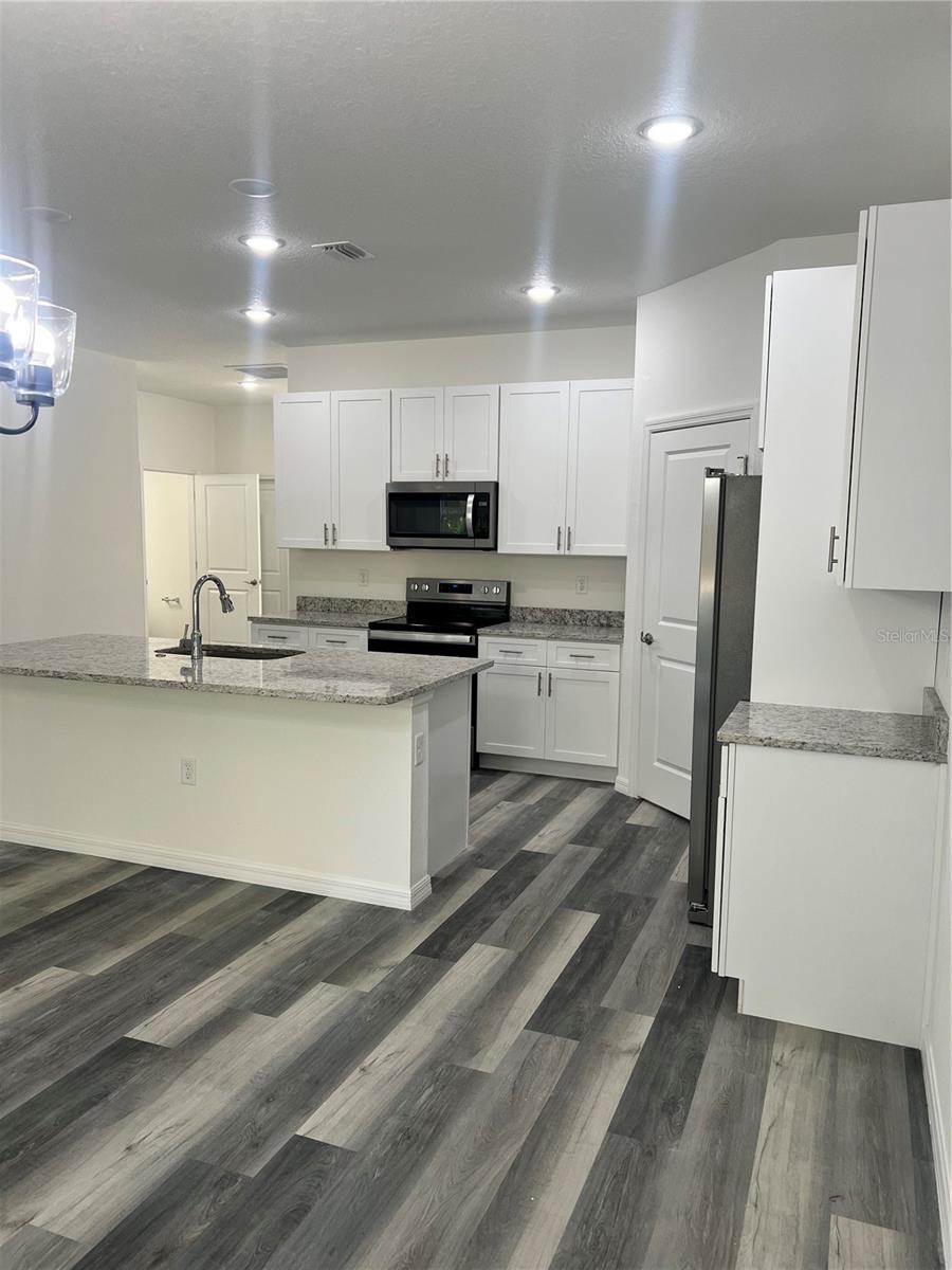 CITRUS SPGS UNIT 23 - Residential Lease
