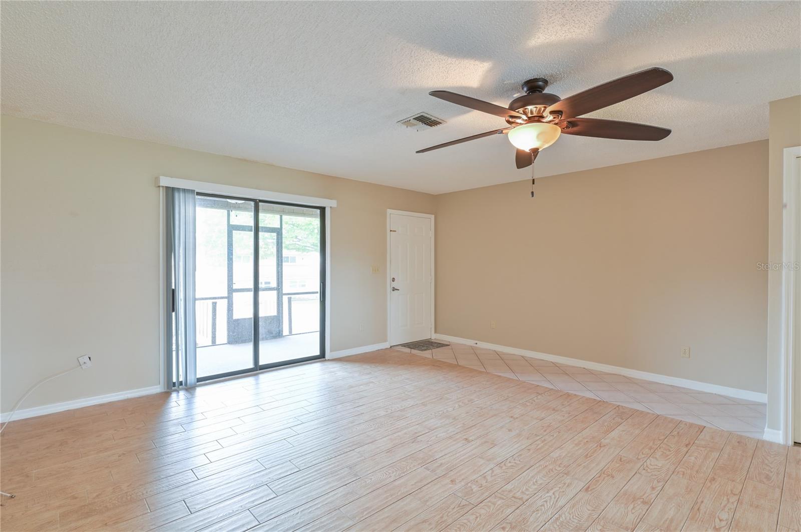 LOCK HARBOUR GROUP 01 - Residential Lease