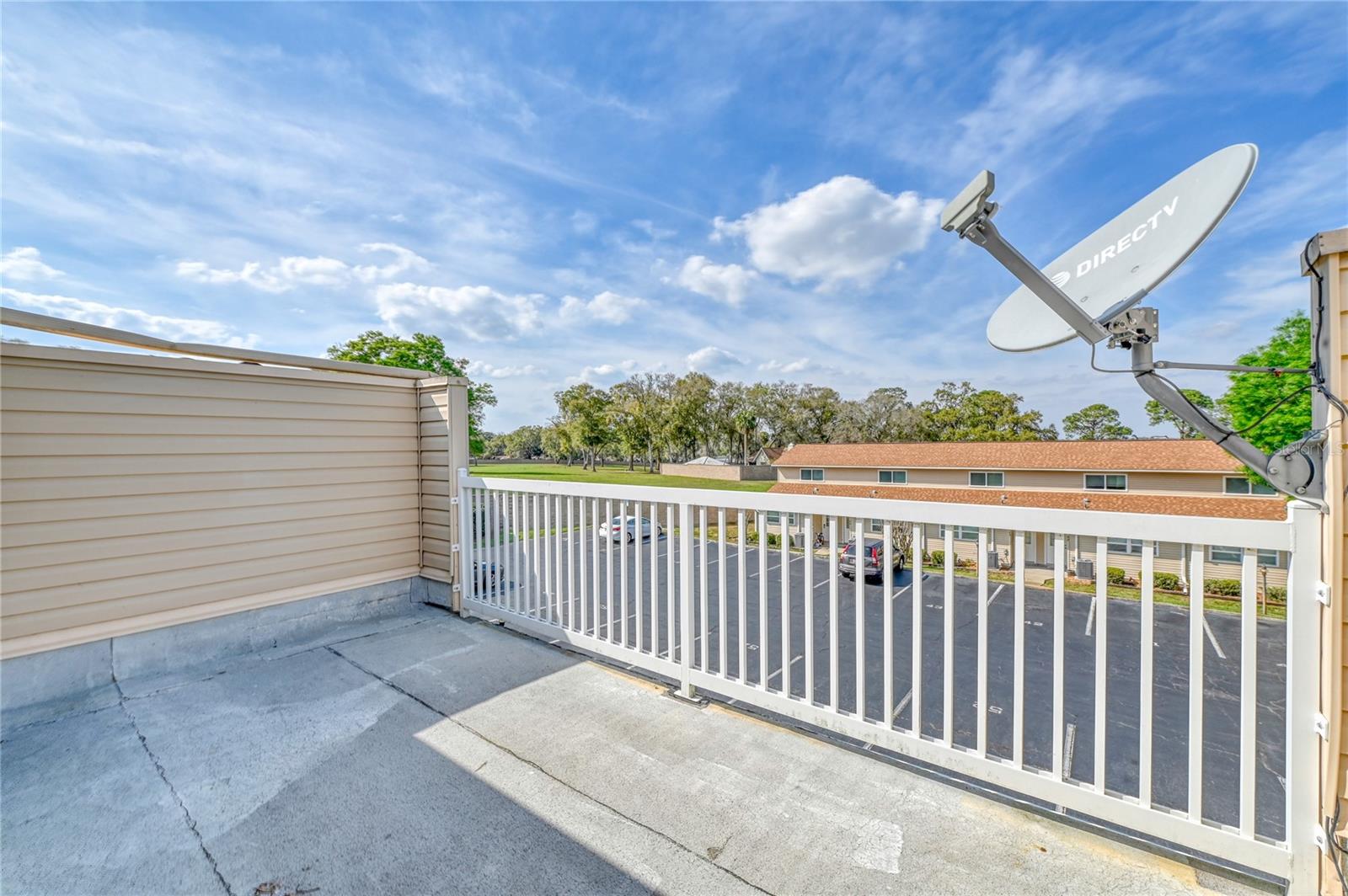 LOCK HARBOUR GROUP 01 - Residential Lease