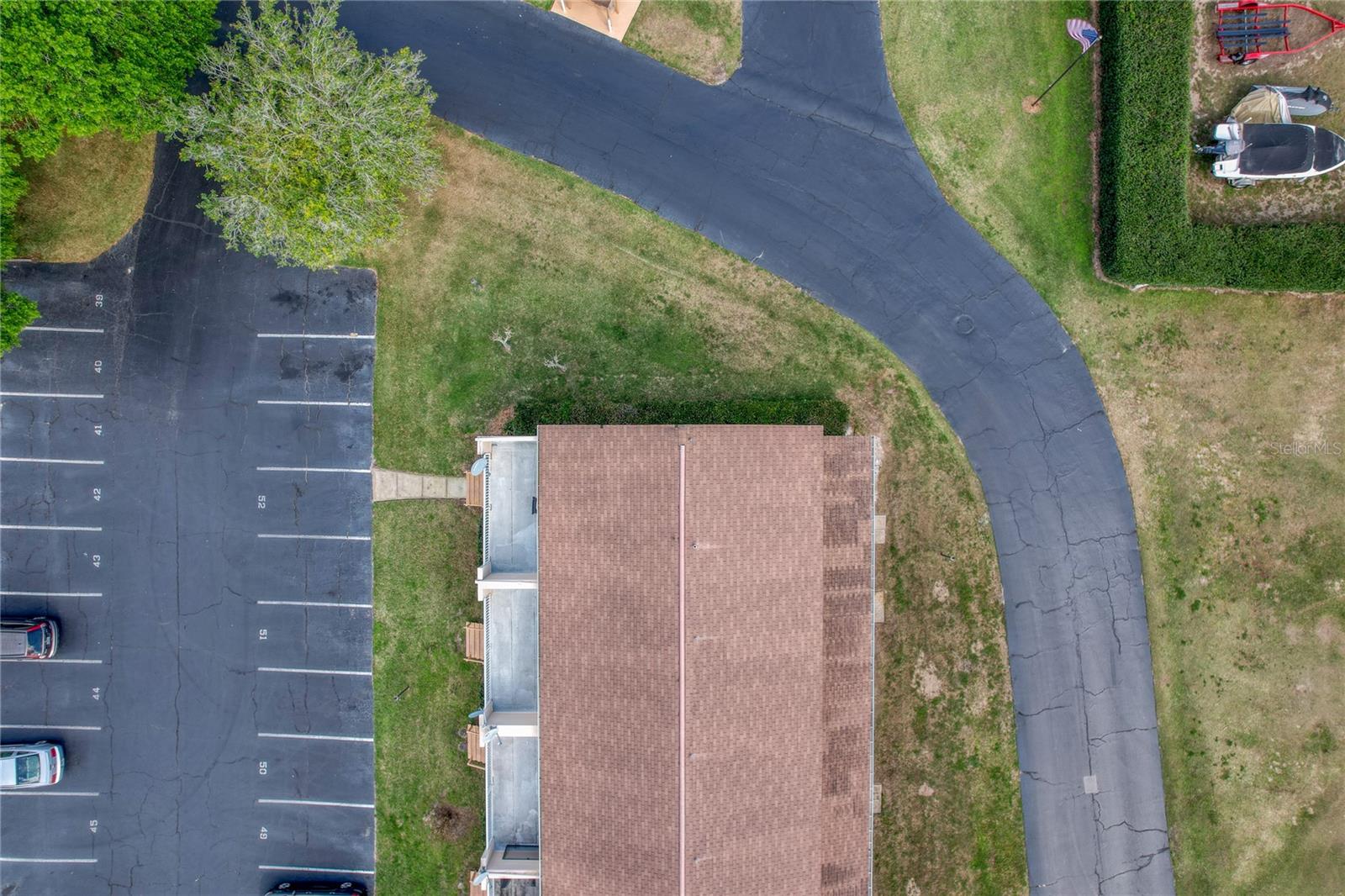 LOCK HARBOUR GROUP 01 - Residential Lease