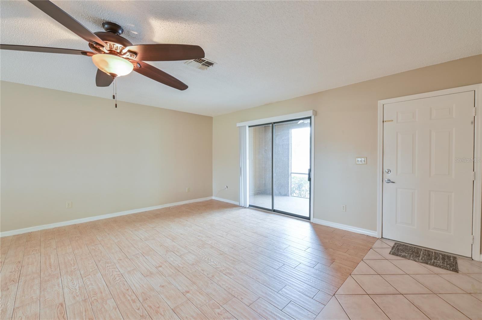 LOCK HARBOUR GROUP 01 - Residential Lease