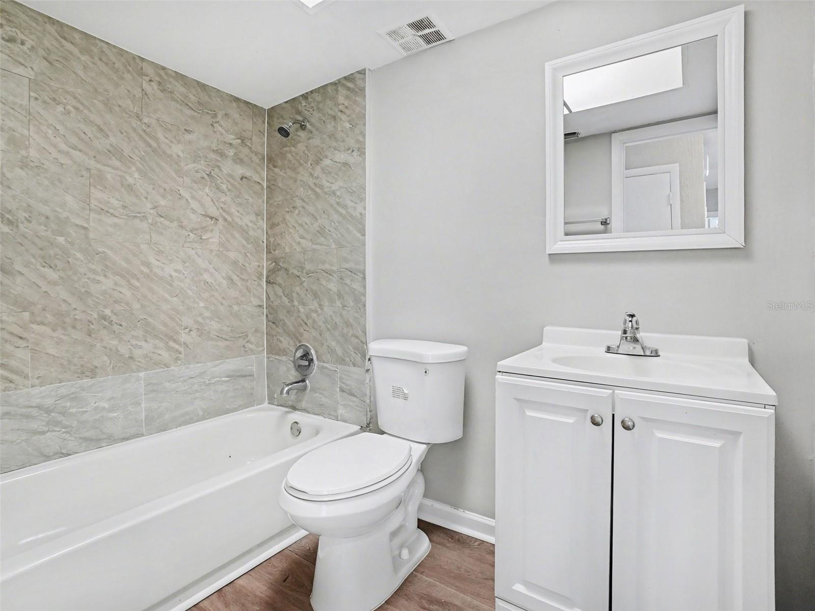 AMERICAN HERITAGE ESTATES - Residential