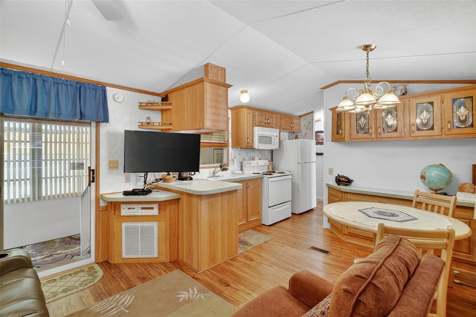 PALM SHORES RV RESORT LT 136 AMD - Residential