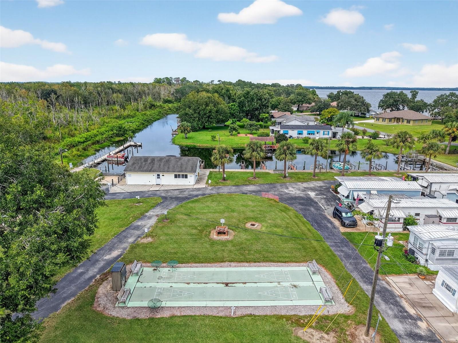 PALM SHORES RV RESORT LT 136 AMD - Residential