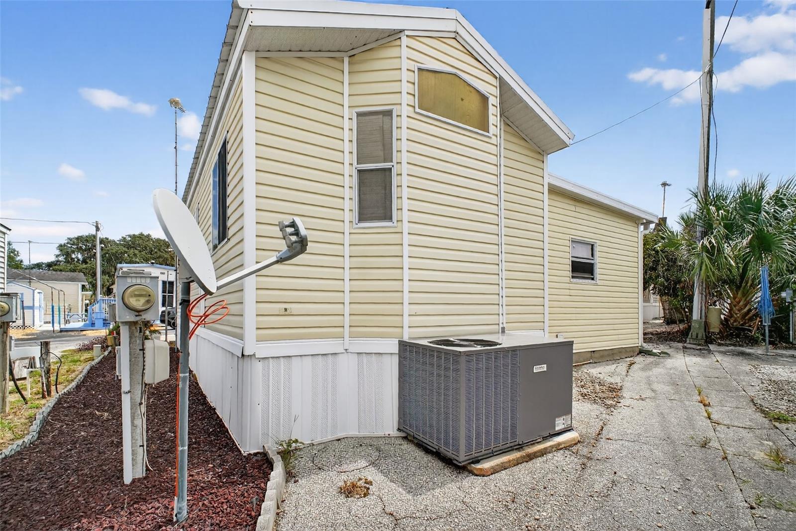 PALM SHORES RV RESORT LT 136 AMD - Residential