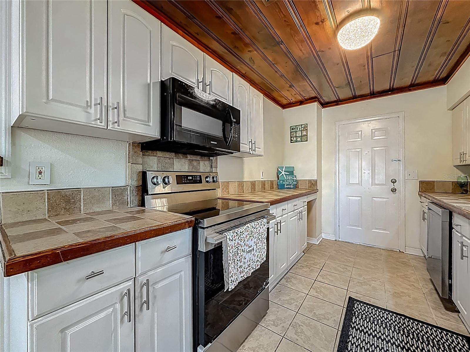 WILSON HEIGHTS - Residential