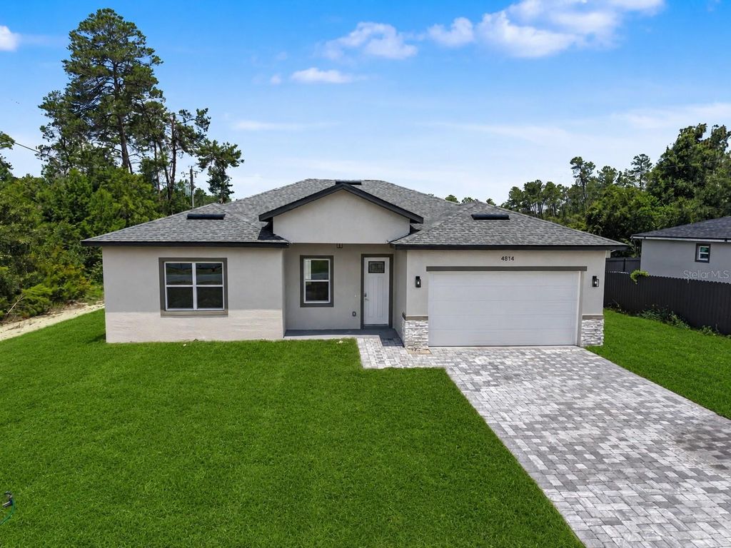Photo of 4814 SW 166th Loop, Ocala, FL 34476 (MLS # TB8513687)