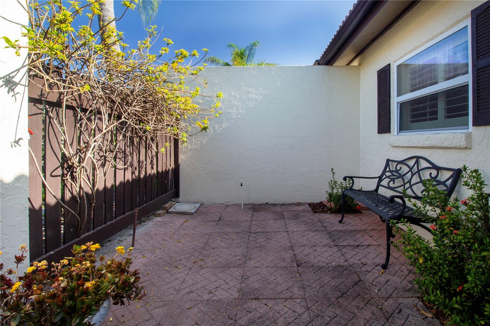 3843 EL POINIER COURT W 8720