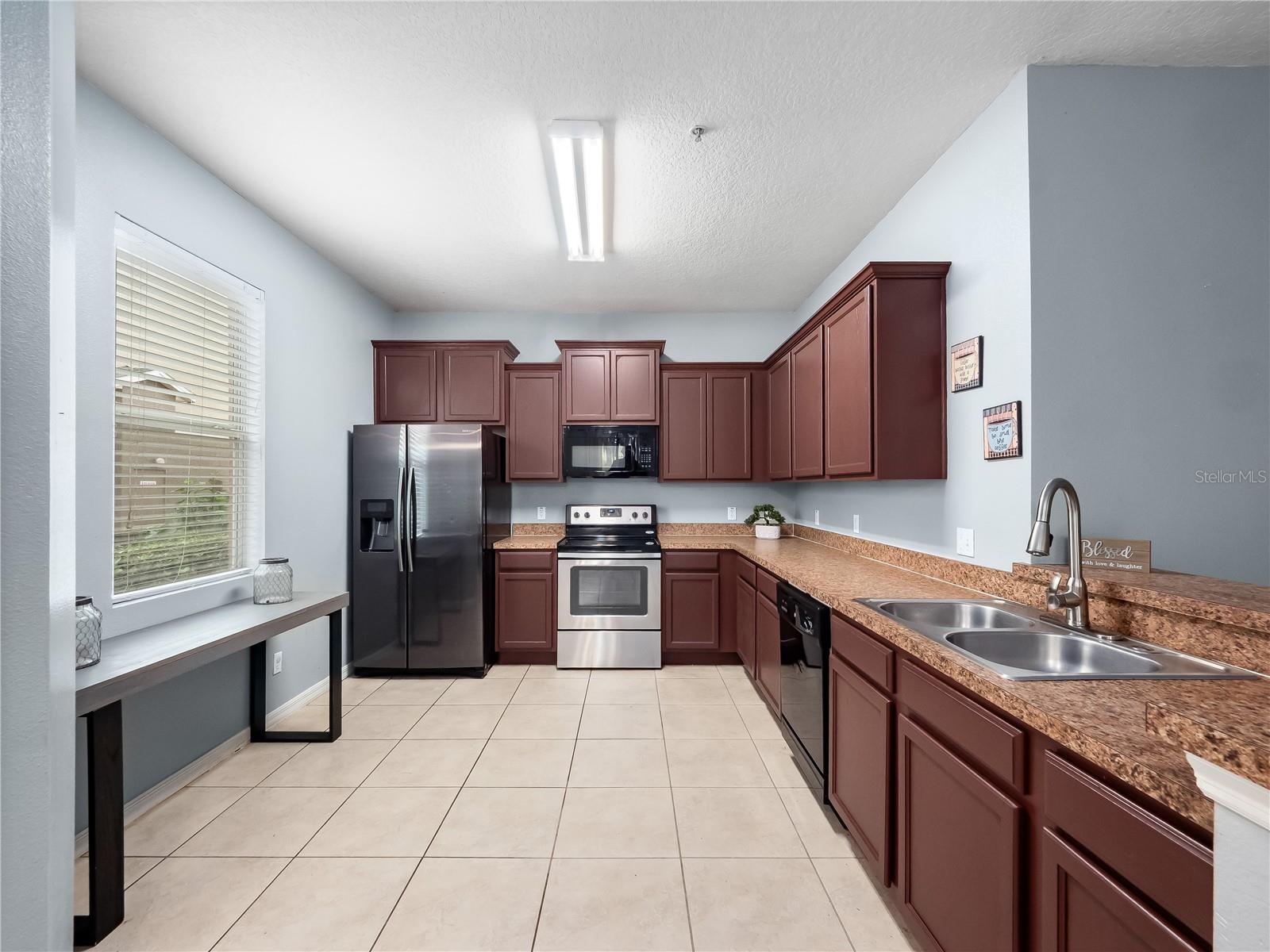 JEFFERSON GREEN AT ANTHEM PARK CONDO PH 13 - Residential