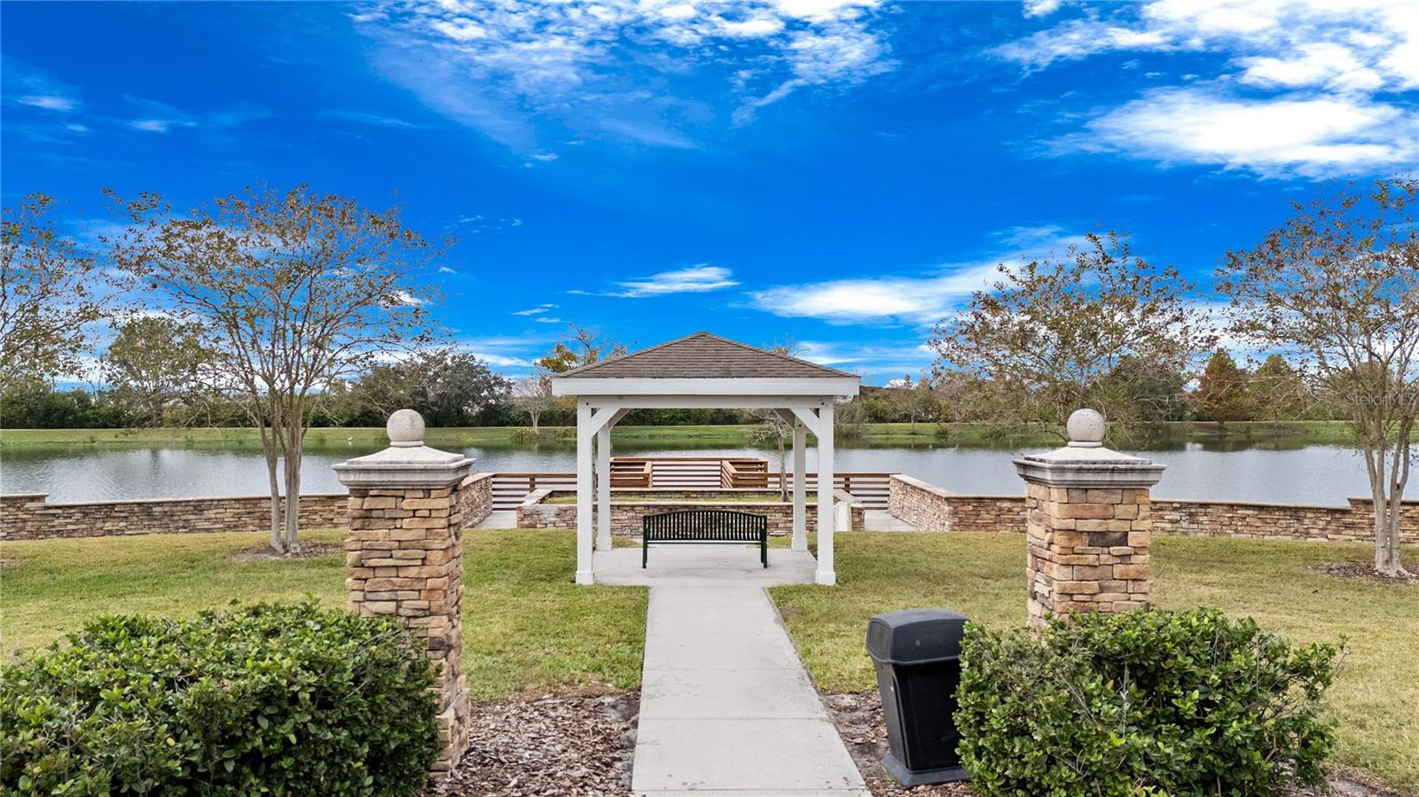 2281 BETSY ROSS LANE