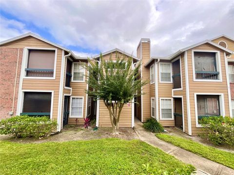 Photo of 4350 Perkinshire Lane #103, Orlando, FL 32822 (MLS # S5136352)