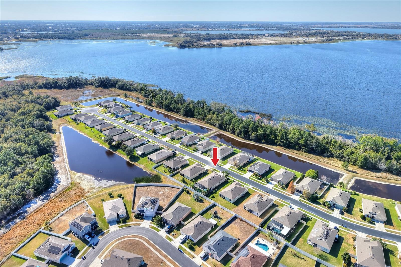 LAKESIDE LANDINGS PH 01 - Residential