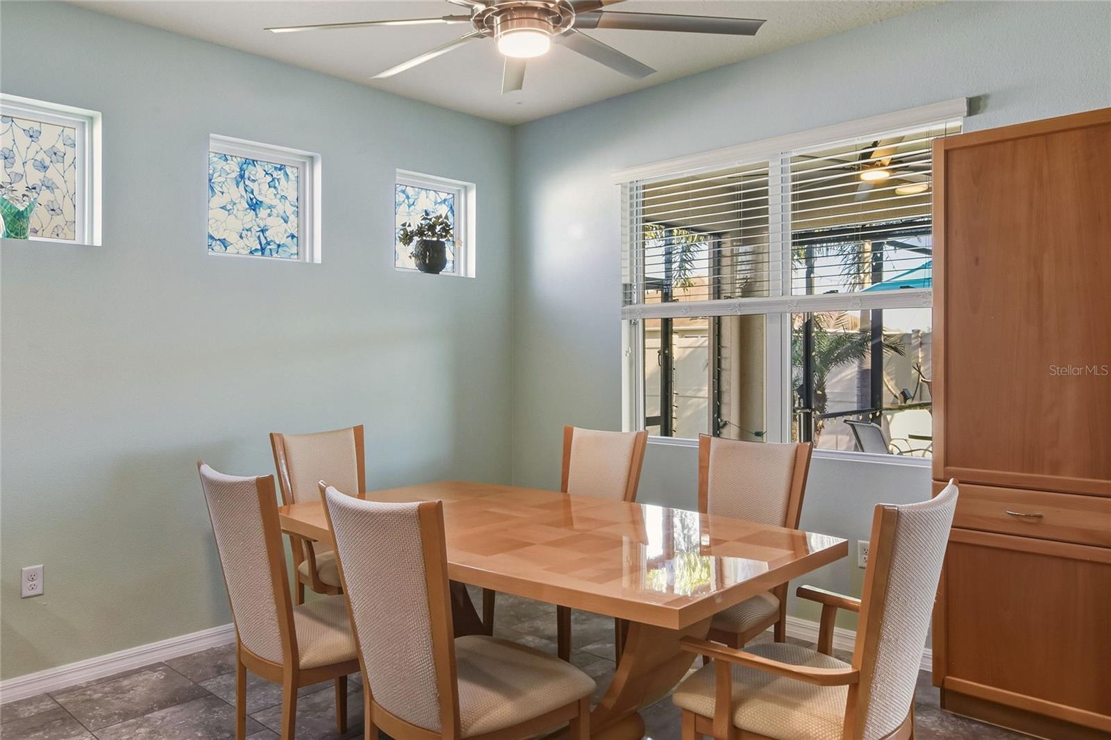 LAKESIDE LANDINGS PH 01 - Residential