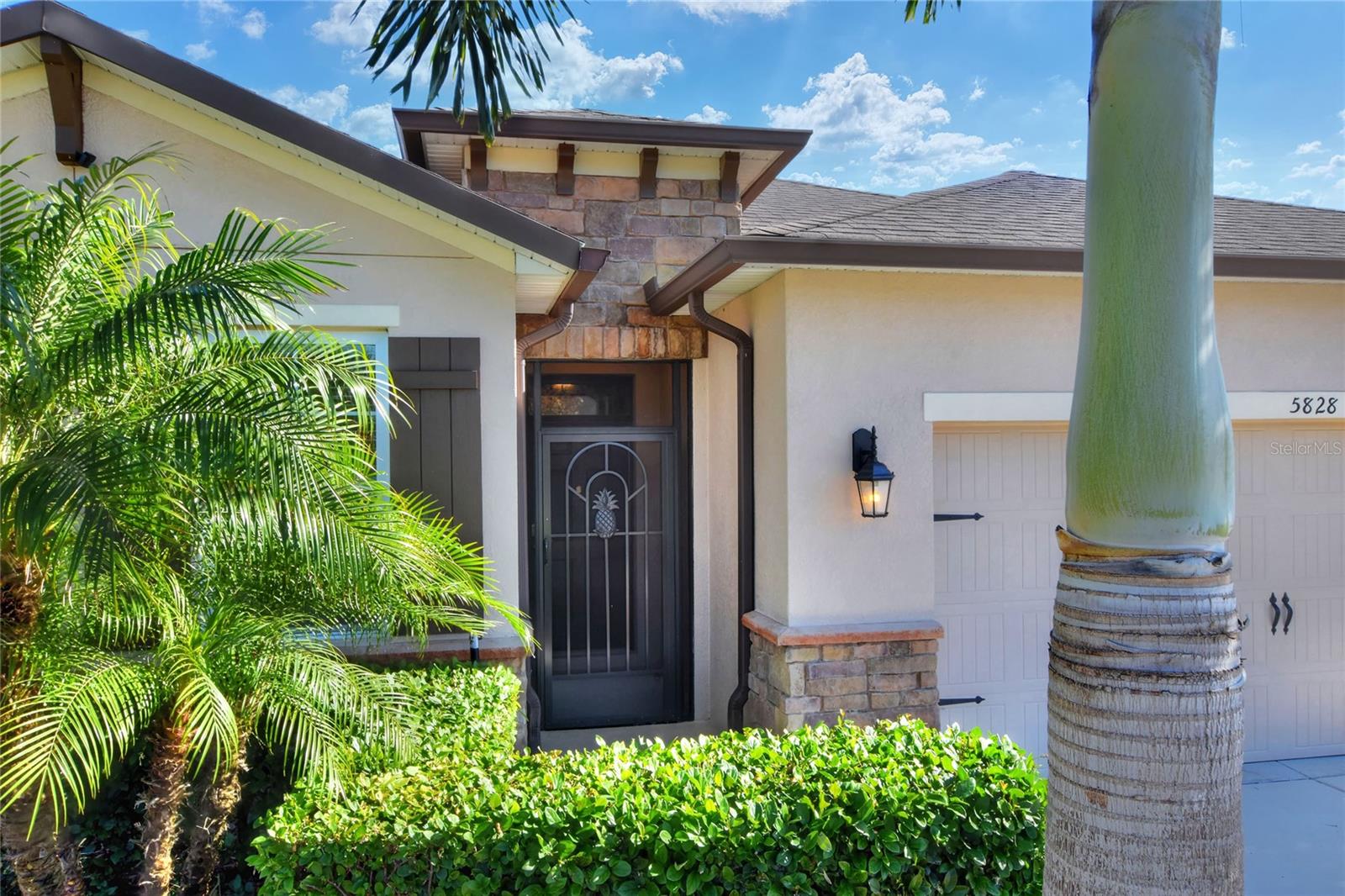 LAKESIDE LANDINGS PH 01 - Residential