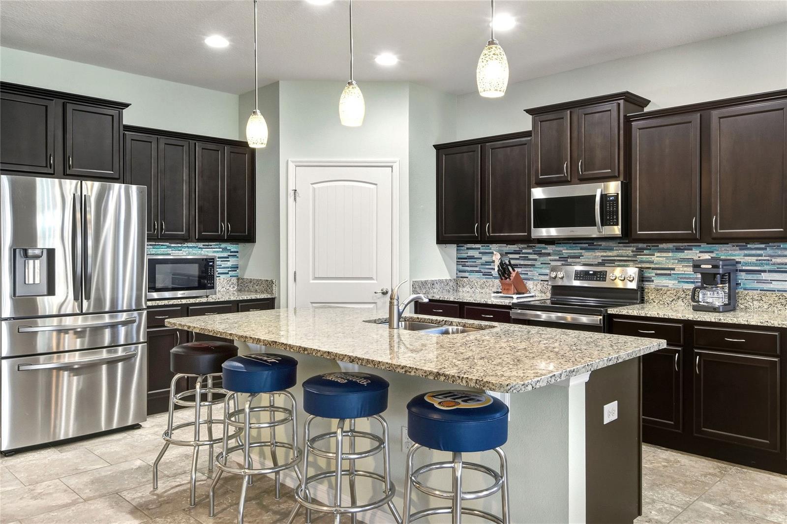 LAKESIDE LANDINGS PH 01 - Residential