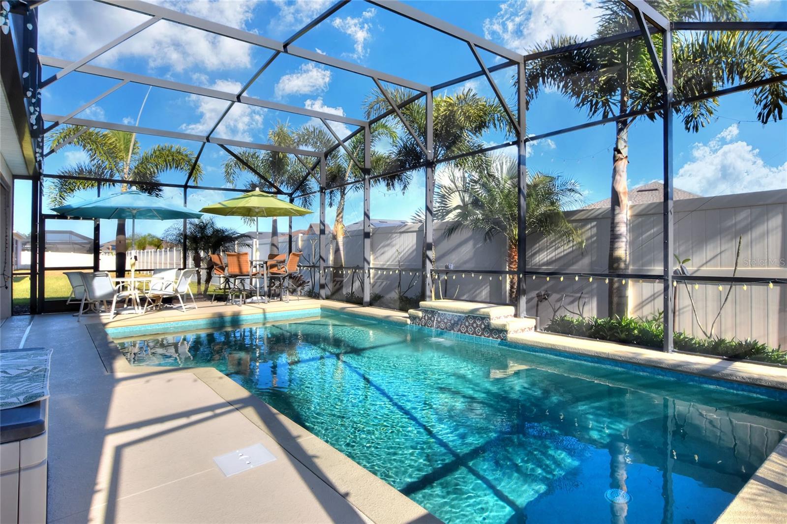 LAKESIDE LANDINGS PH 01 - Residential