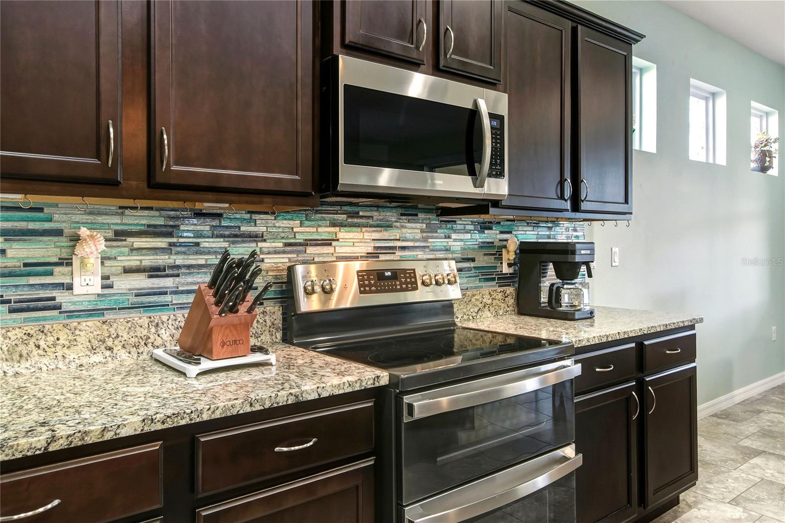 LAKESIDE LANDINGS PH 01 - Residential