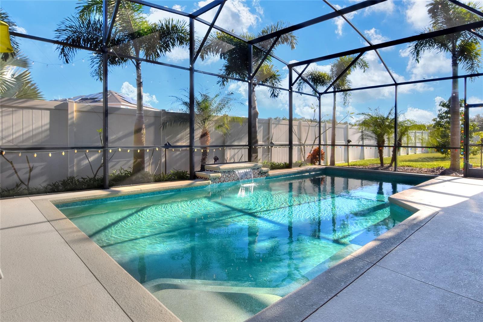 LAKESIDE LANDINGS PH 01 - Residential