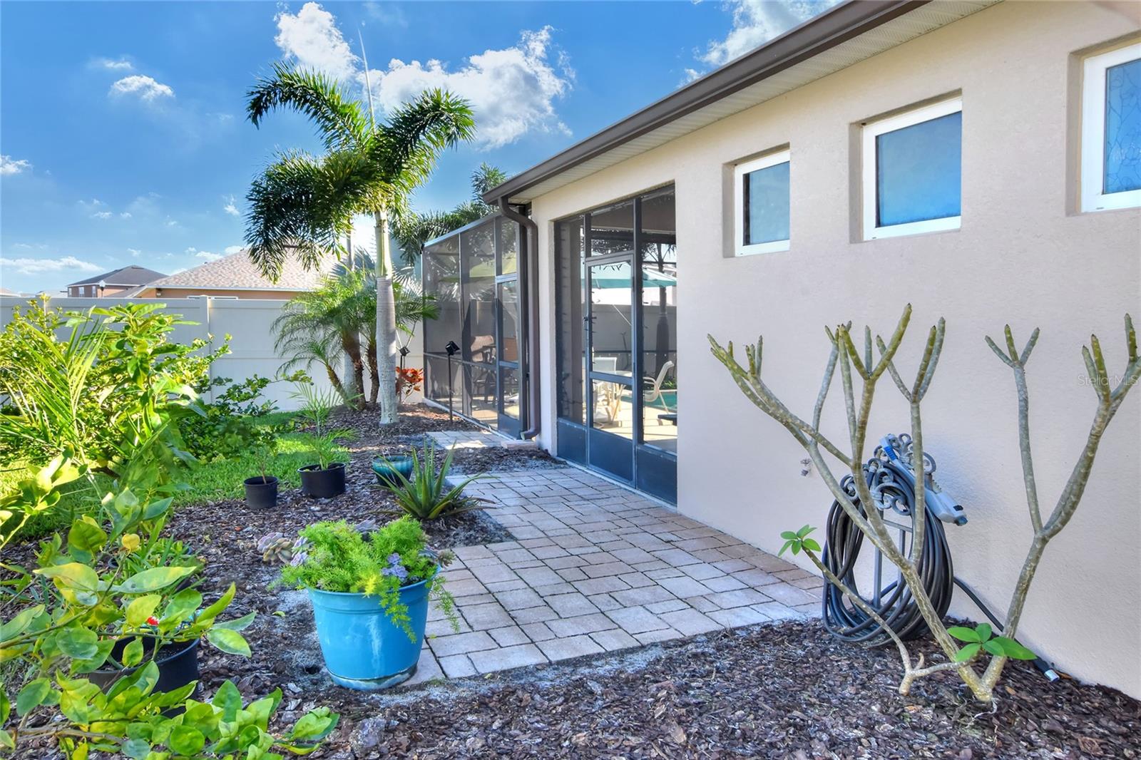 LAKESIDE LANDINGS PH 01 - Residential