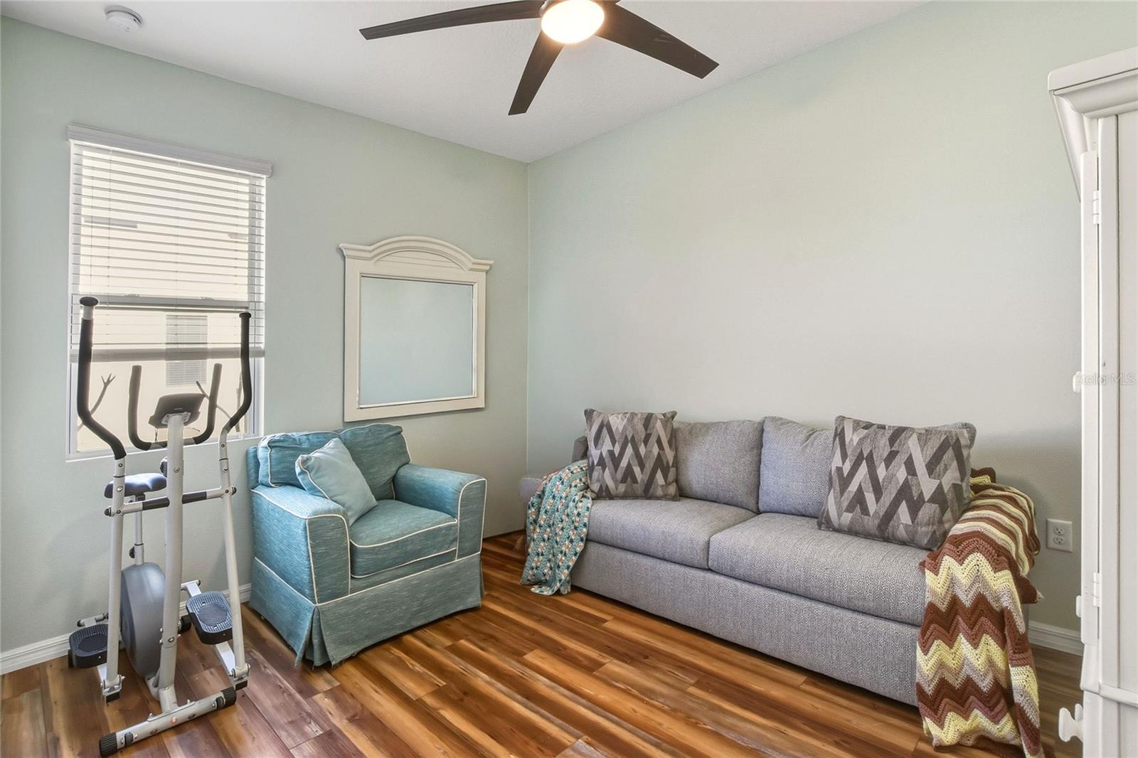 LAKESIDE LANDINGS PH 01 - Residential