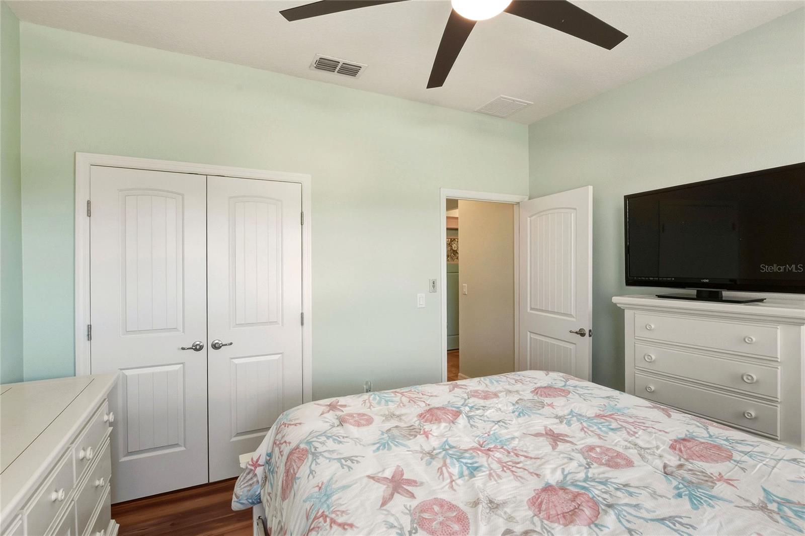 LAKESIDE LANDINGS PH 01 - Residential