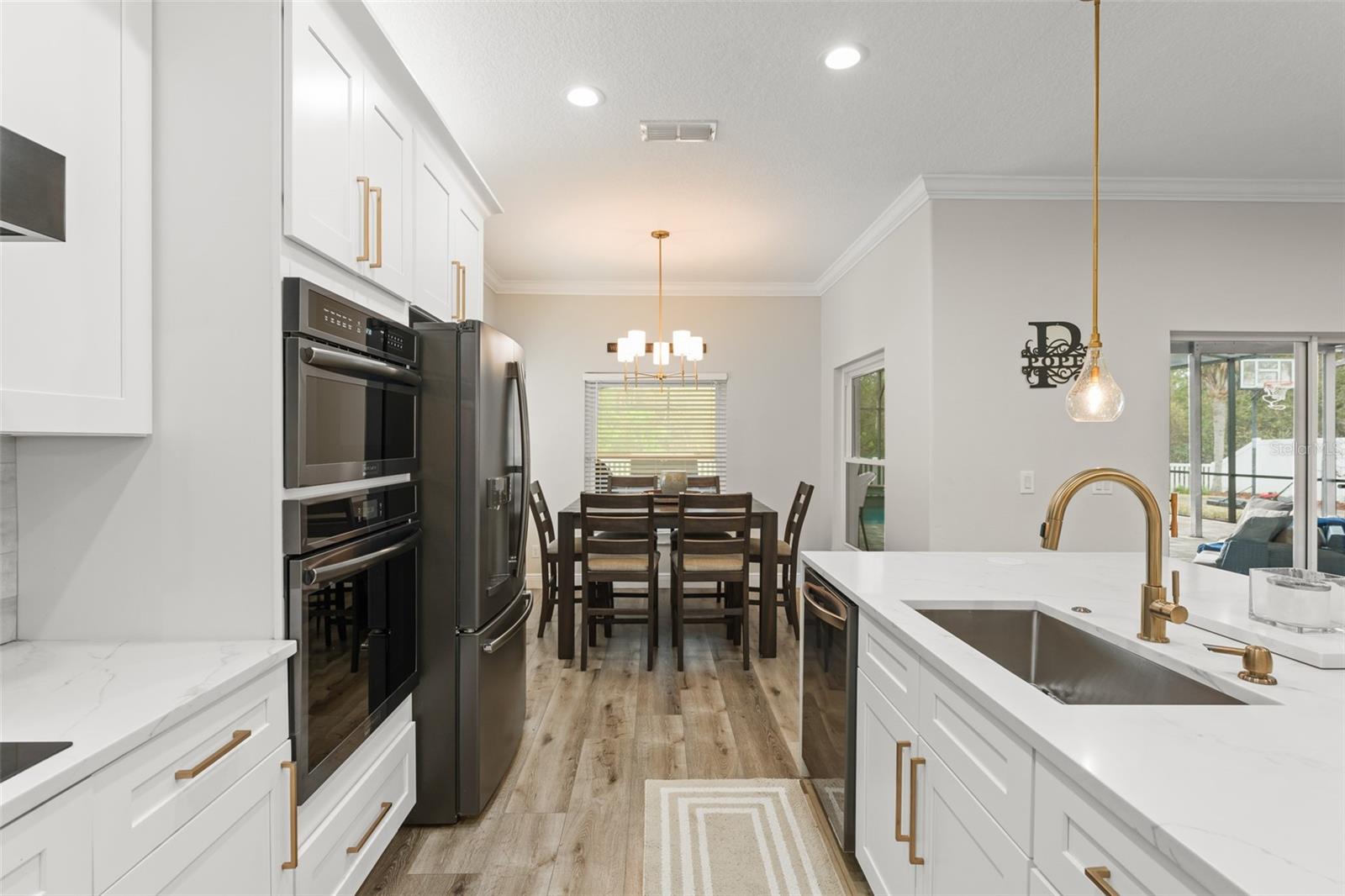 ENCLAVE/MOSS PARK - Residential