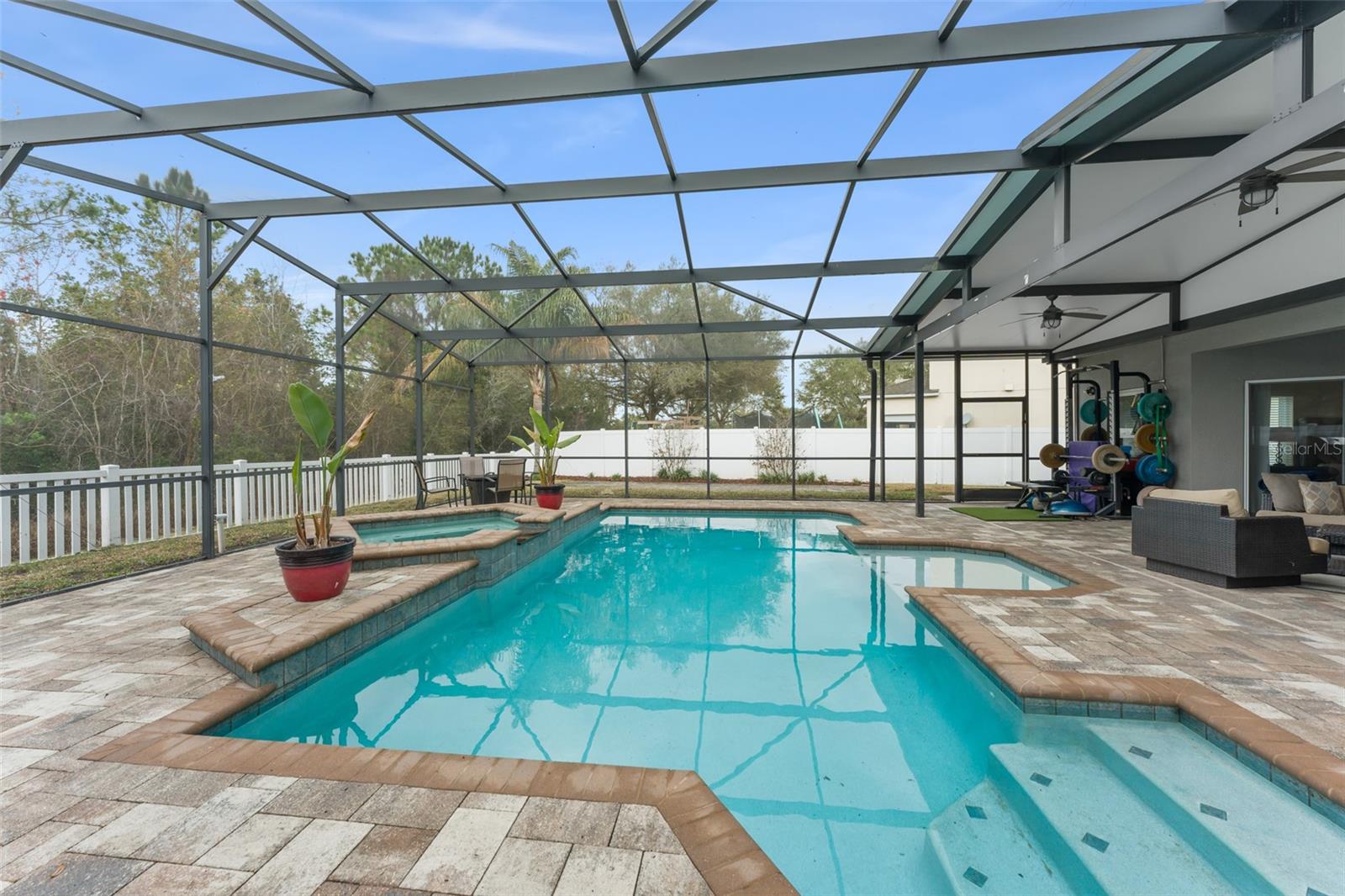 ENCLAVE/MOSS PARK - Residential