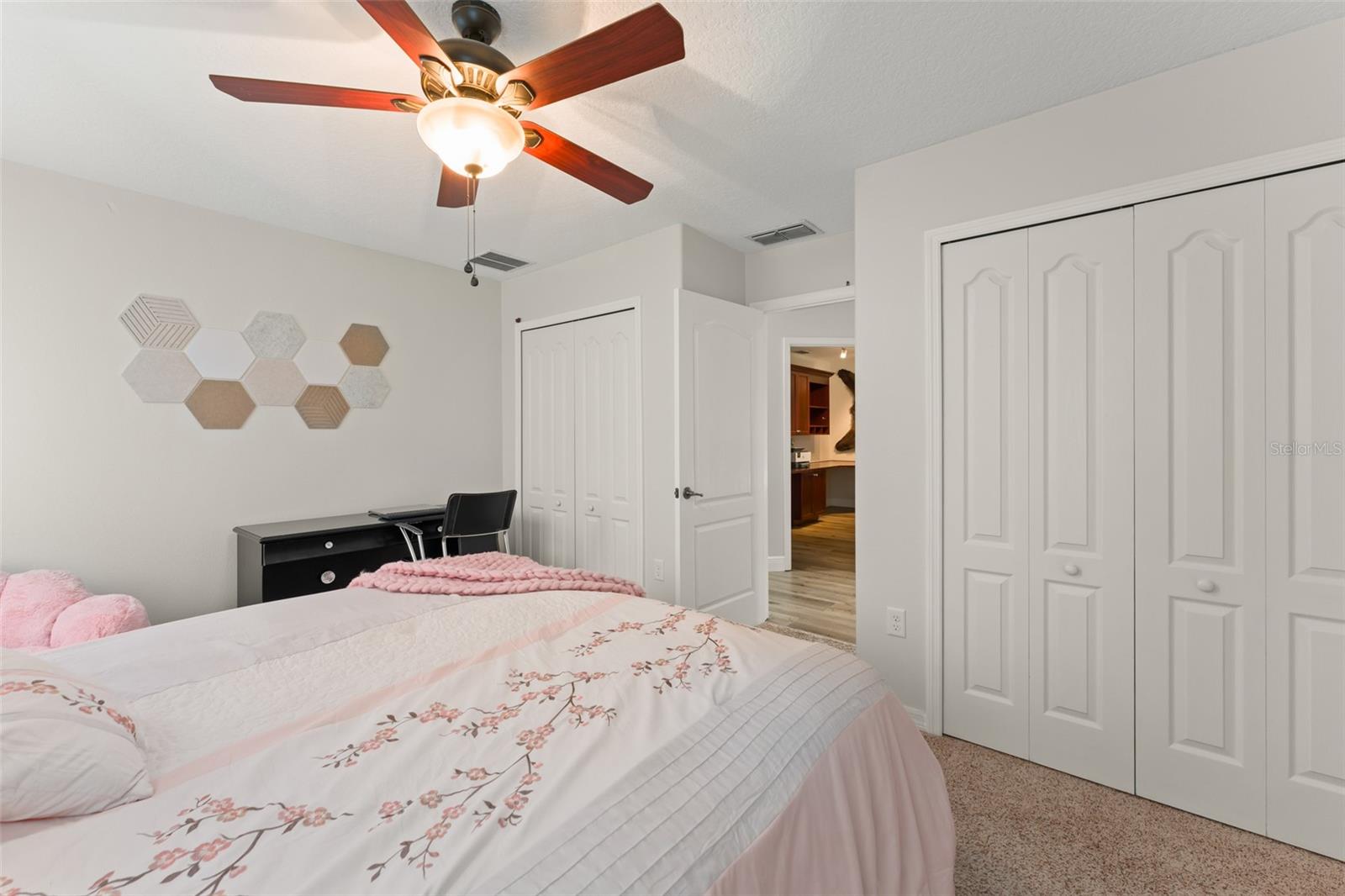 ENCLAVE/MOSS PARK - Residential