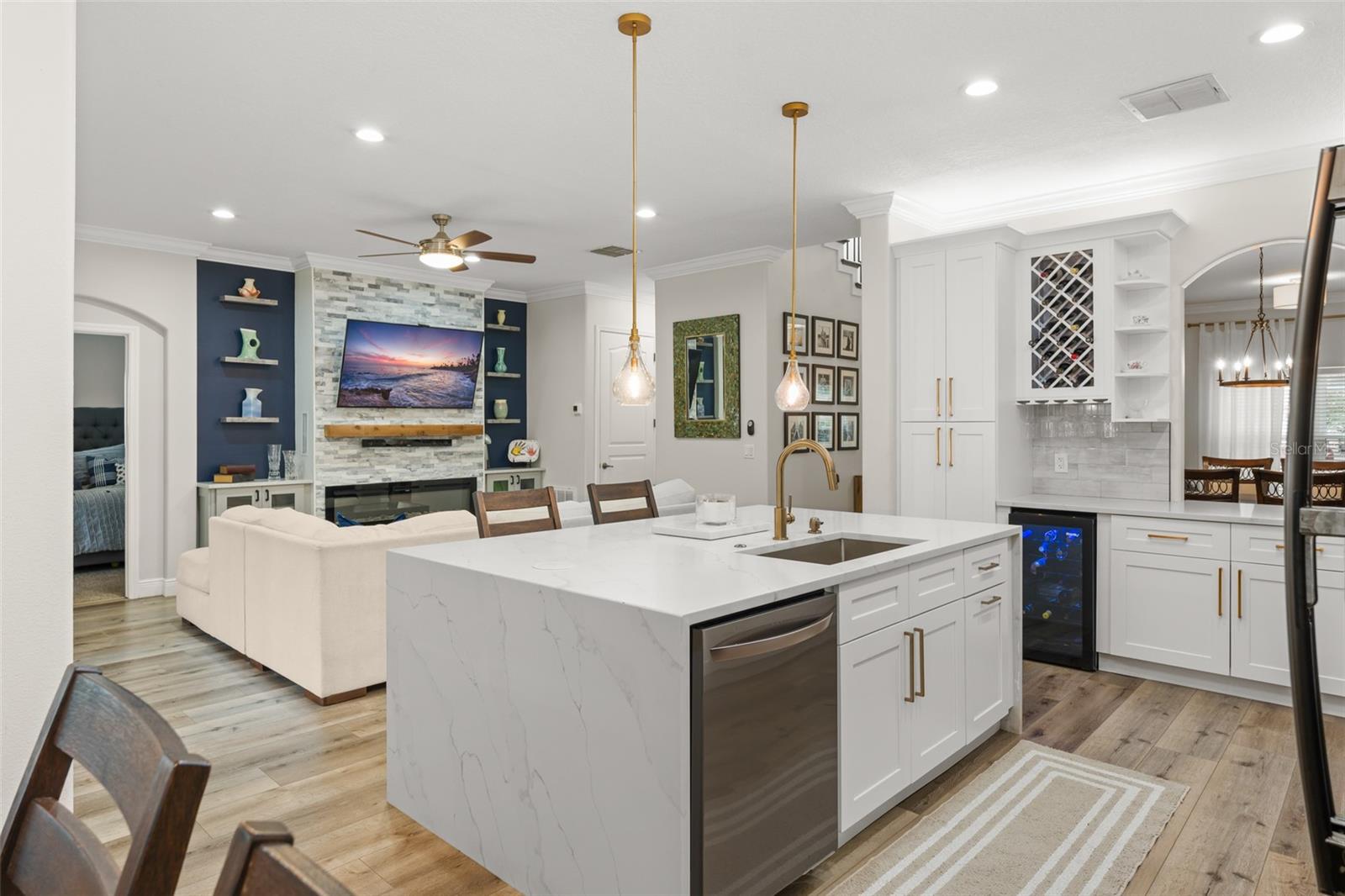 ENCLAVE/MOSS PARK - Residential