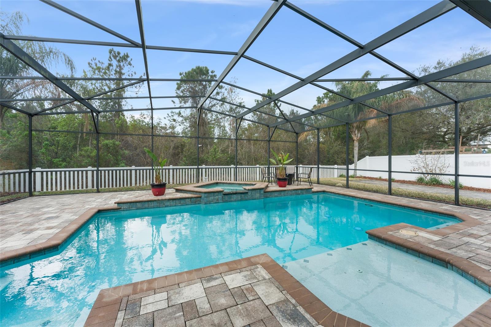 ENCLAVE/MOSS PARK - Residential