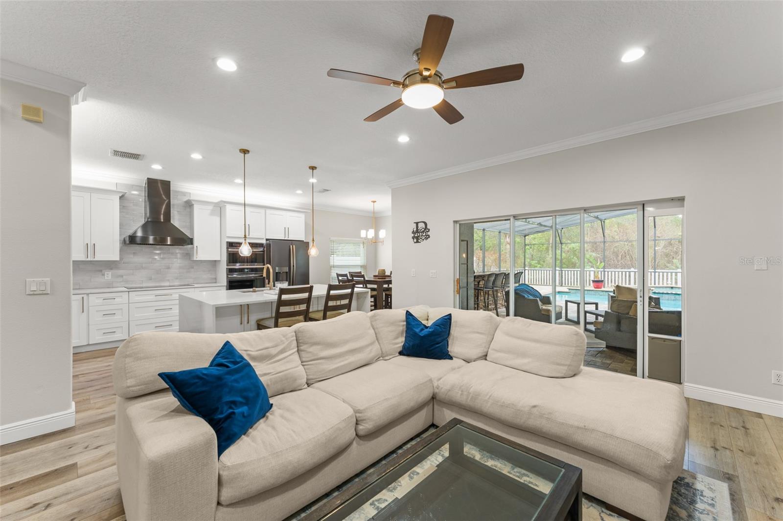 ENCLAVE/MOSS PARK - Residential