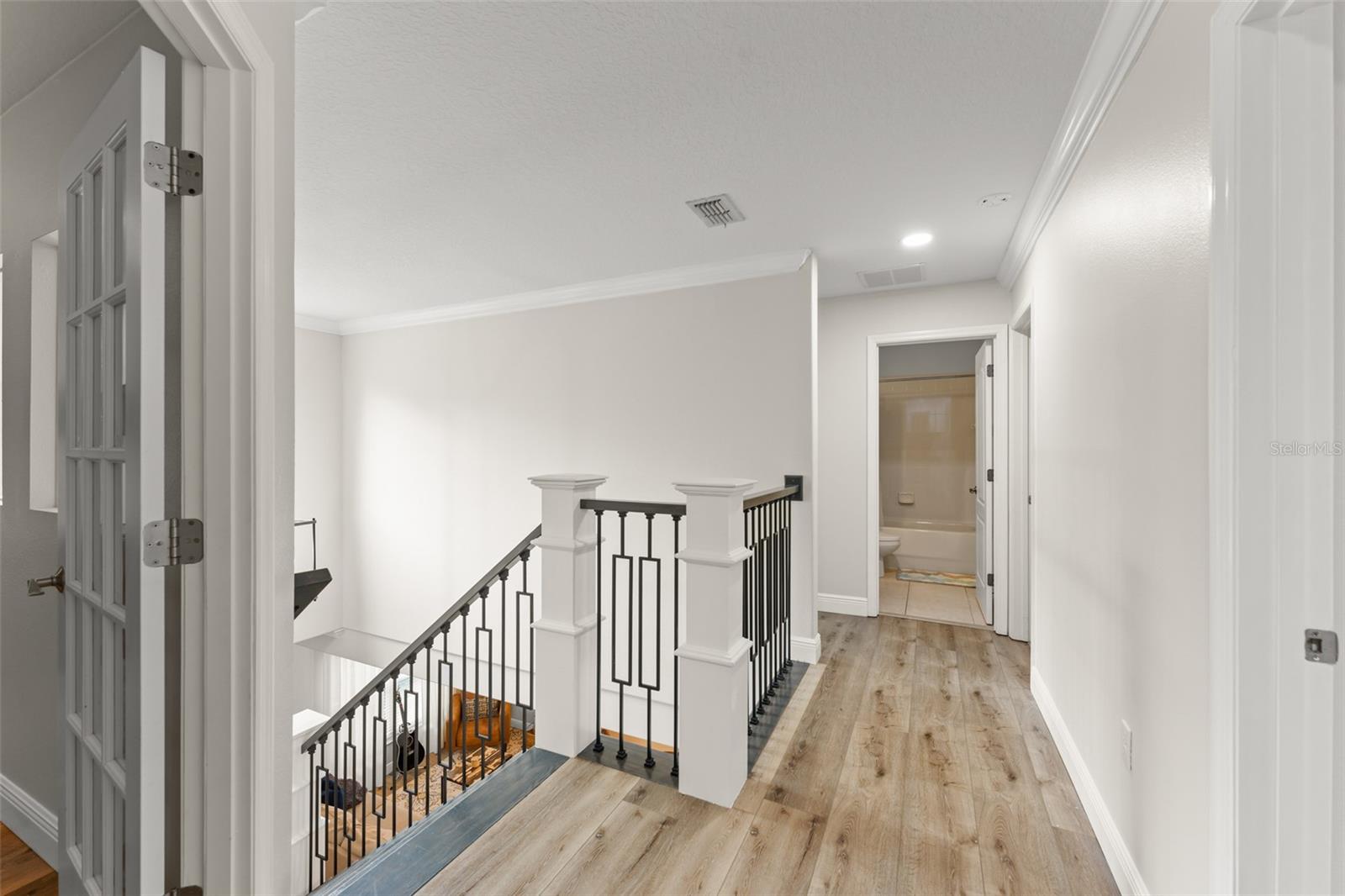 ENCLAVE/MOSS PARK - Residential