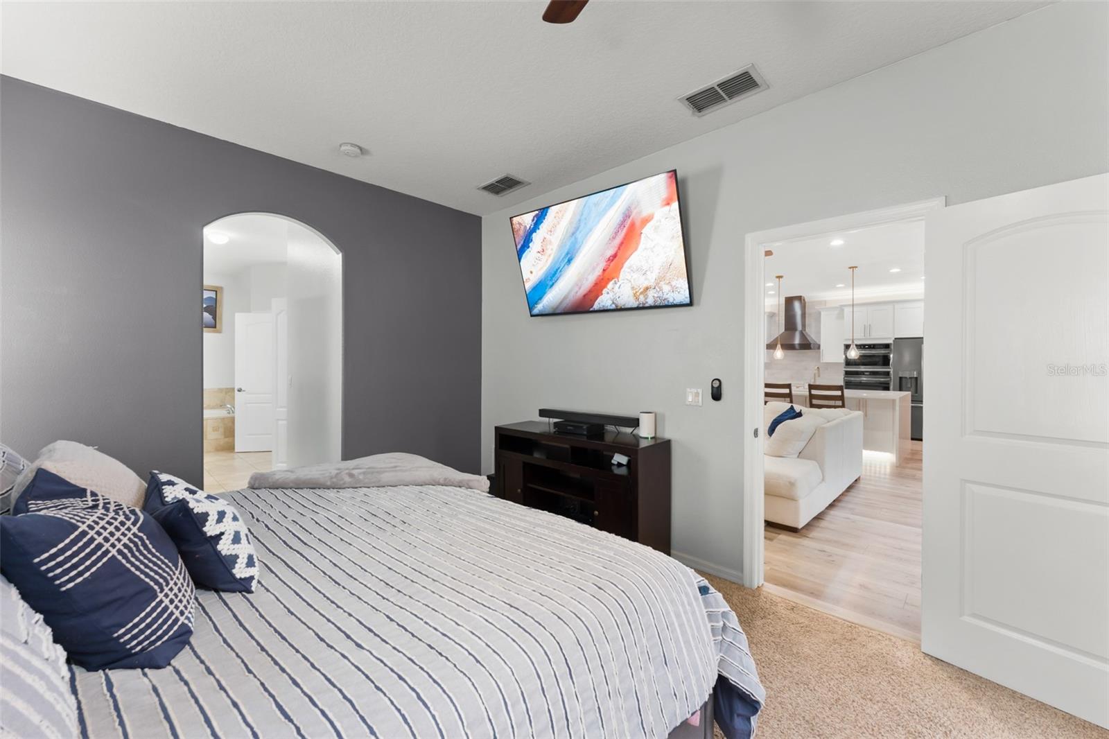 ENCLAVE/MOSS PARK - Residential