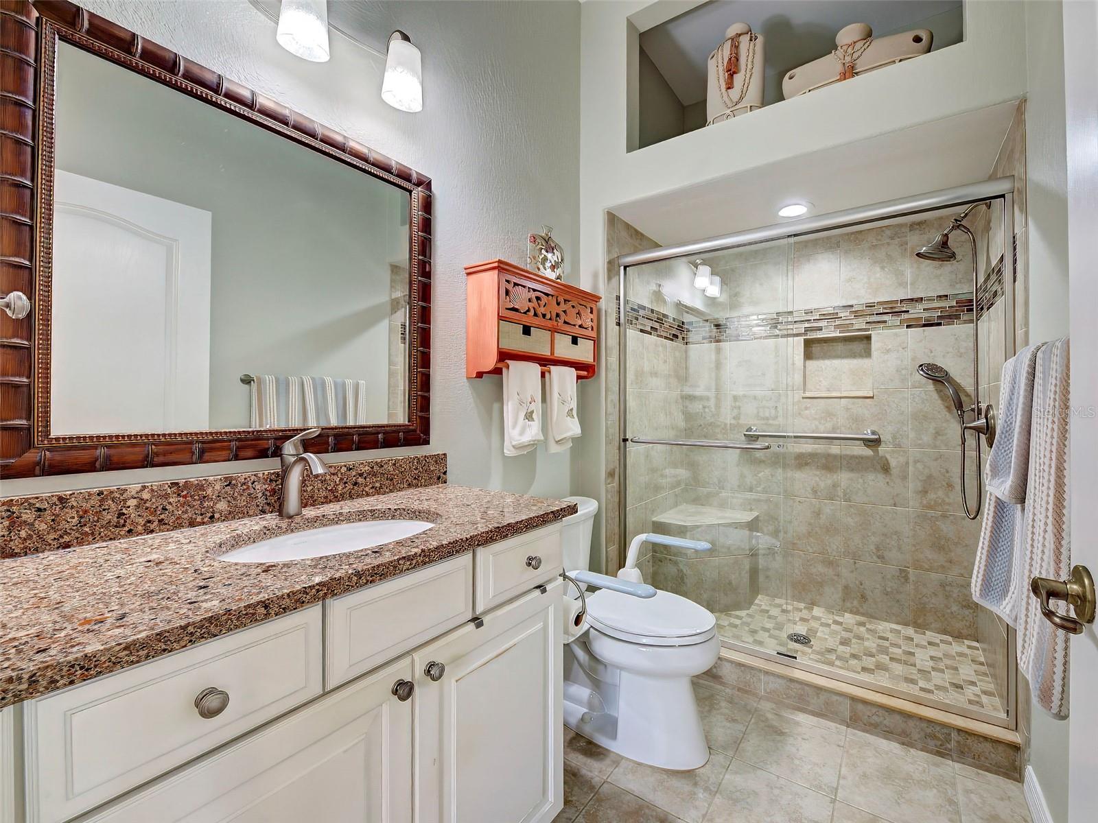 VISTA DEL LAGO - Residential