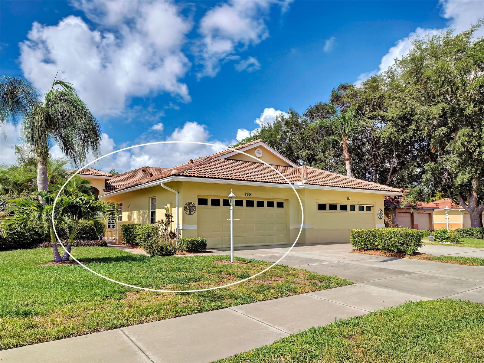VISTA DEL LAGO - Residential