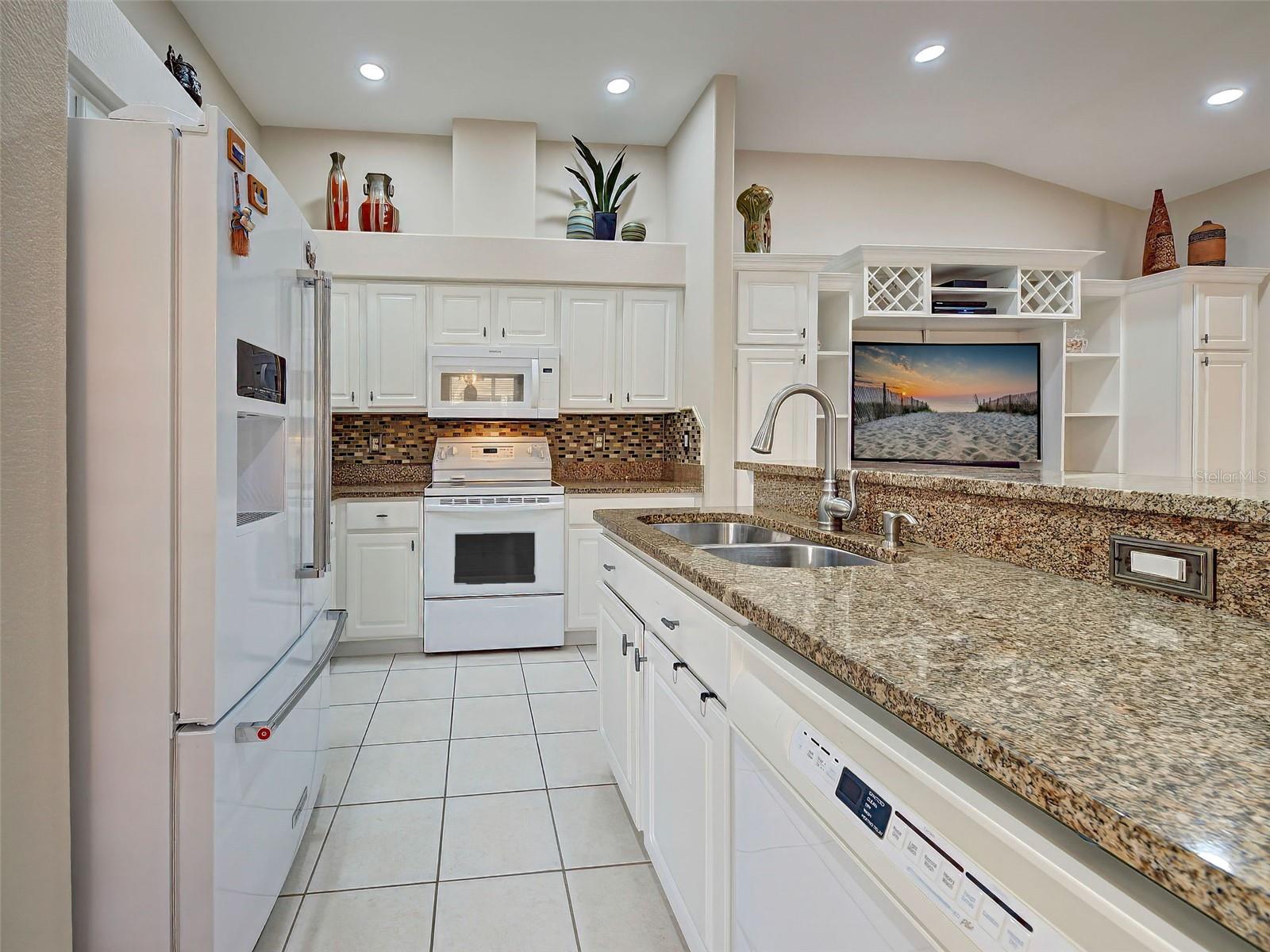 VISTA DEL LAGO - Residential
