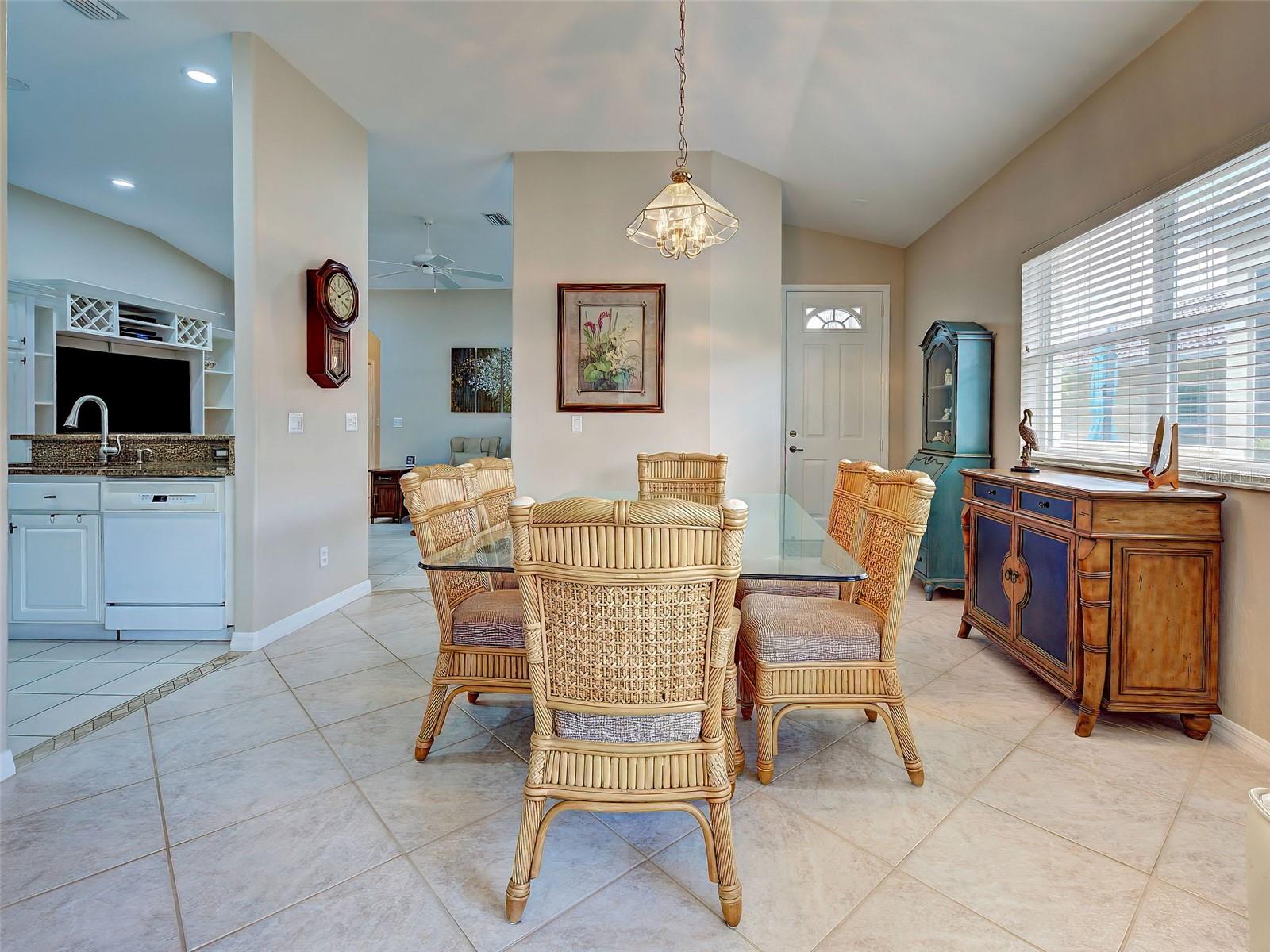 VISTA DEL LAGO - Residential